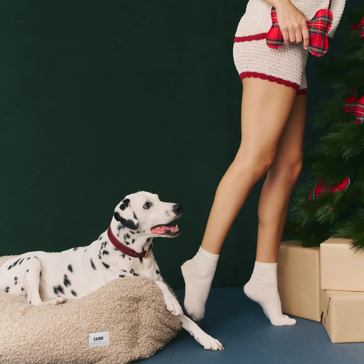 Beige Sheepdog Bed, Snozy Small