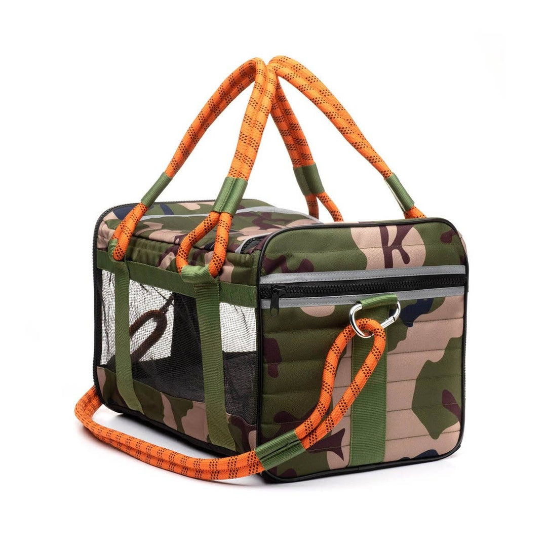 OUT-OF-OFFICE PET CARRIER
